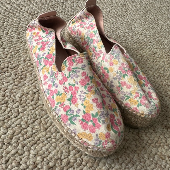 Loveshackfancy x Manebi Floral Espadrilles - Picture 3 of 8